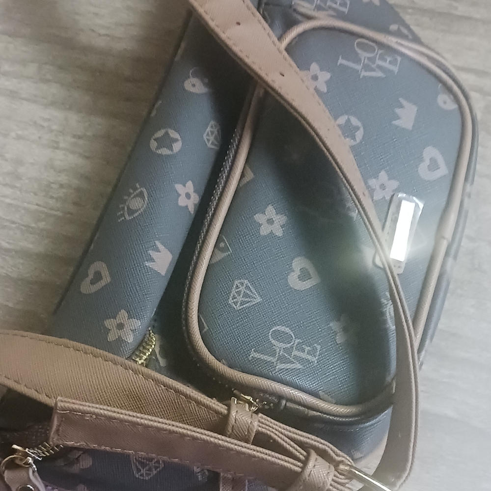 Fanny pack